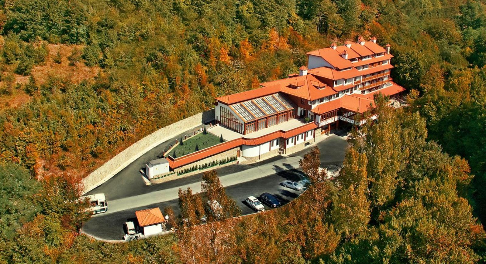 Hotel Bozhentsi Chernevtsi Экстерьер фото