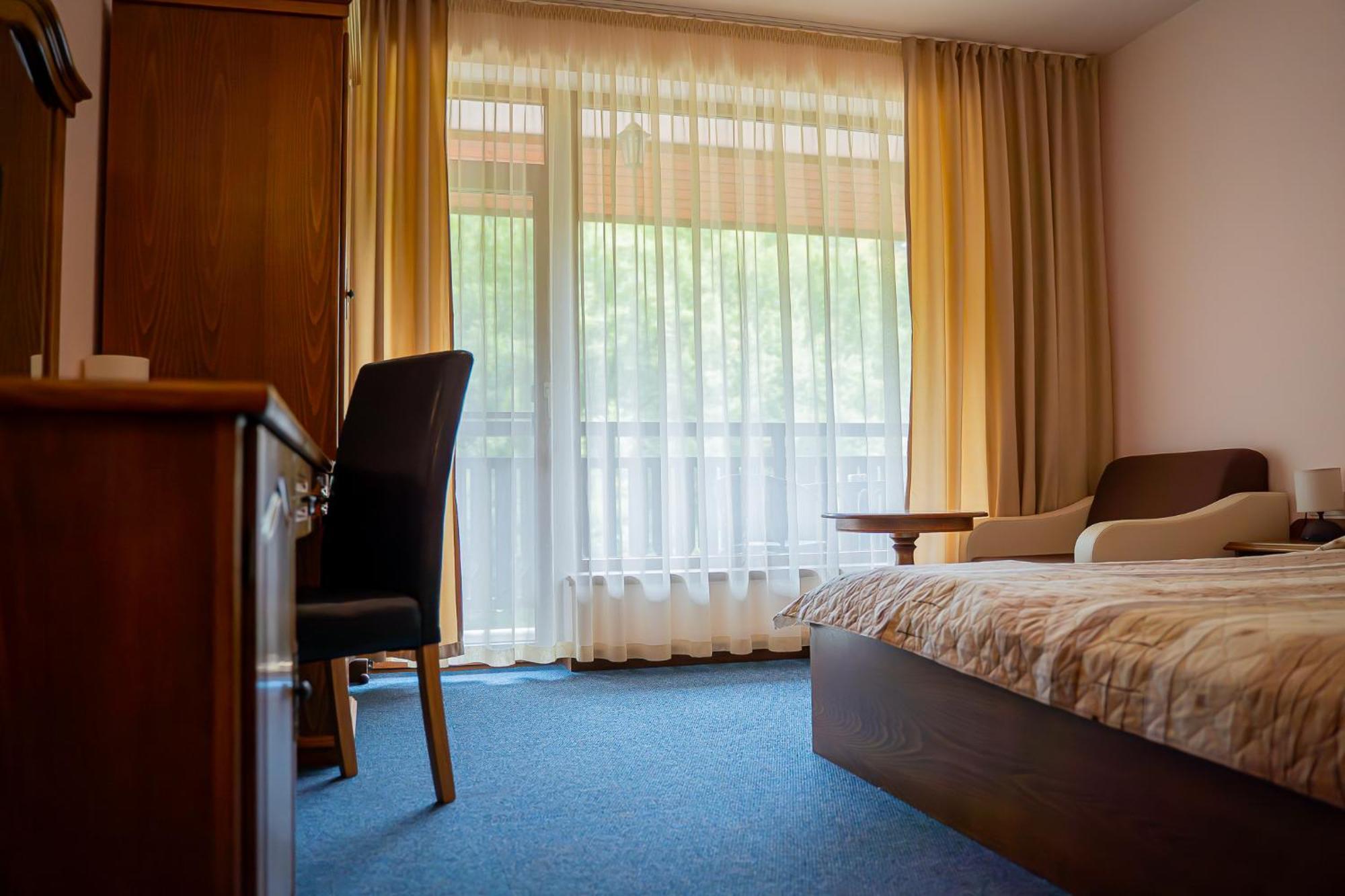 Hotel Bozhentsi Chernevtsi Экстерьер фото