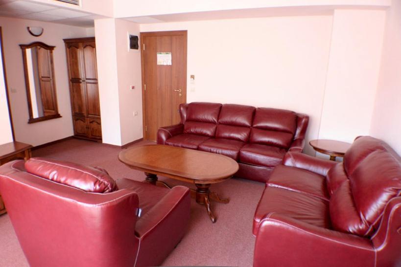 Hotel Bozhentsi Chernevtsi Экстерьер фото