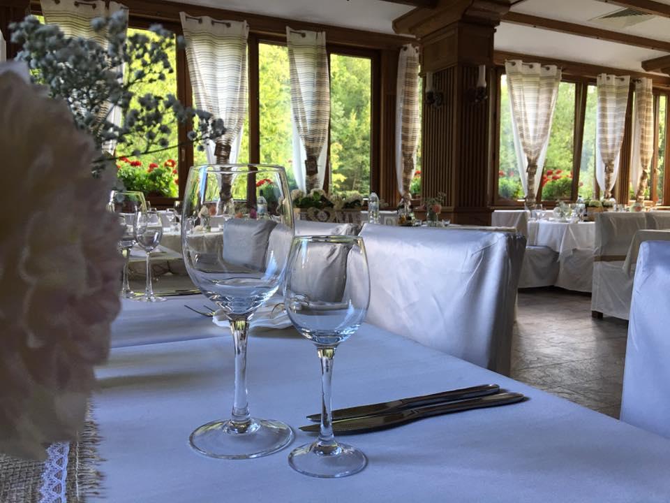 Hotel Bozhentsi Chernevtsi Экстерьер фото
